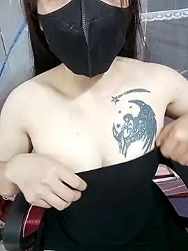 Snapshot of Cherry_Le02 chatting on 22, 4, 2026 Cherry Le02 online show from 22, 4, 2026