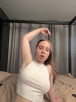 LunaDreeam online show from 14, 11, 2025