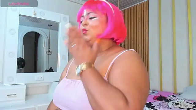 Hanna curvy  online show from 25, 10, 2025