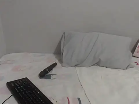 Snapshot of CocoCaramel-X chatting on 6, 11, 2025 CocoCaramel-X online show from 6, 11, 2025