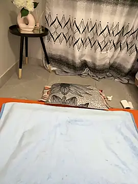 Nicole bash online show from 11, 4, 2026