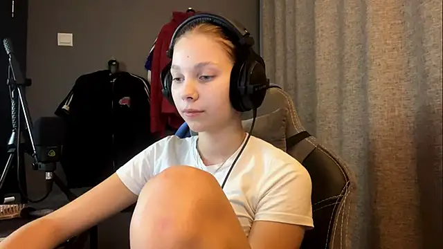 Softixq online show from 5, 11, 2025