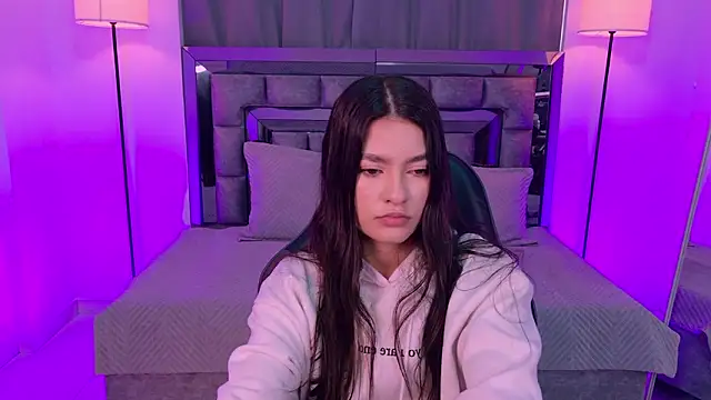 Snapshot of Bella_Clark2 chatting on 31, 3, 2026 Bella Clark2 online show from 31, 3, 2026