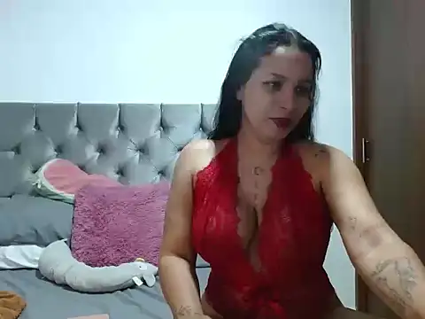 CeleneOrtiz online show from 17, 12, 2025