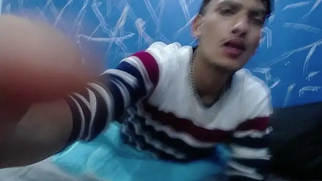 SavageLover  online show from 4, 12, 2025