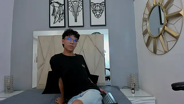 adams bobby online show from 23, 11, 2025