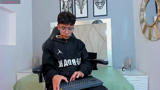 adams bobby online show from 30, 11, 2025