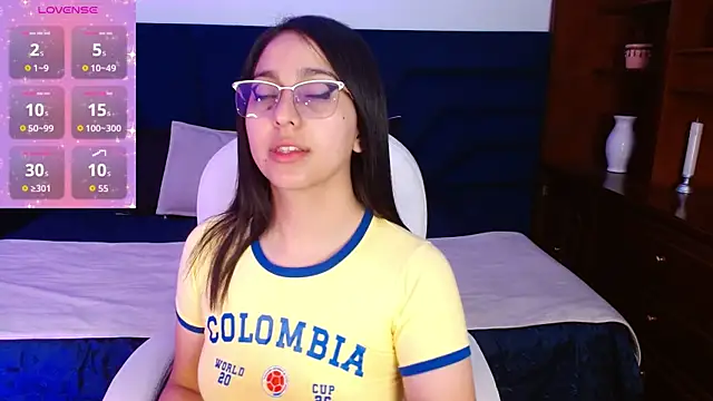 Snapshot of LexyBlaze_ chatting on 7, 7, 2026 LexyBlaze online show from 7, 7, 2026