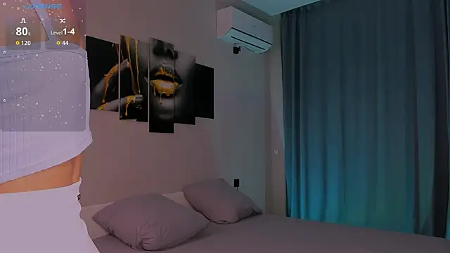 Kandeess online show from 4, 12, 2025