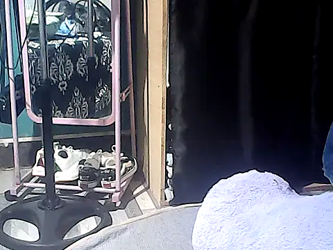 Snapshot of yourasiandesire69 chatting on 27, 11, 2025 yourasiandesire69 online show from 27, 11, 2025