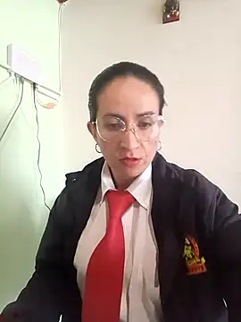 Snapshot of Valentina--1 chatting on 5, 11, 2025 Valentina--1 online show from 5, 11, 2025