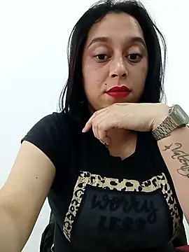 Caroline-17 online show from 11, 11, 2025