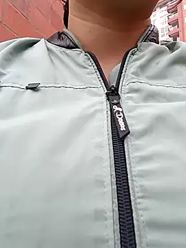 Caroline-17 online show from 2, 12, 2025