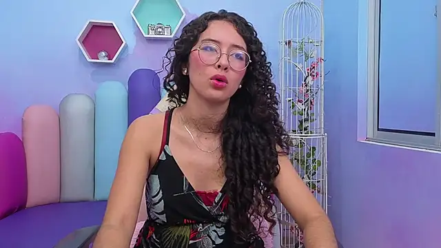 Snapshot of Sasha-Monroe chatting on 22, 11, 2025 Sasha-Monroe online show from 22, 11, 2025