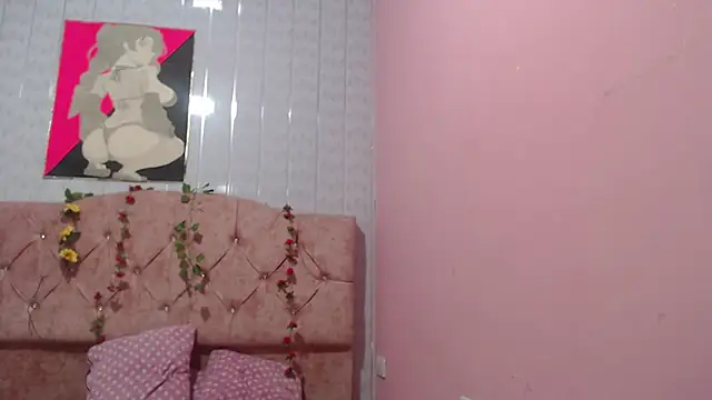 Victoria Alvarez online show from 8, 11, 2025