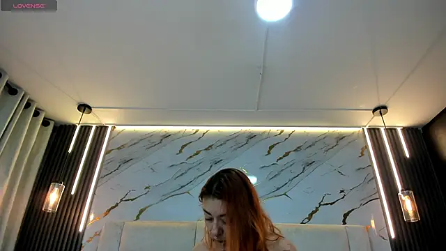 EmilyyRed online show from 13, 11, 2025