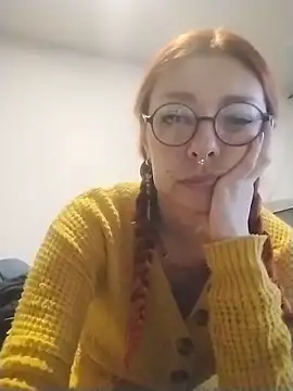 EmilyyRed online show from 19, 12, 2025