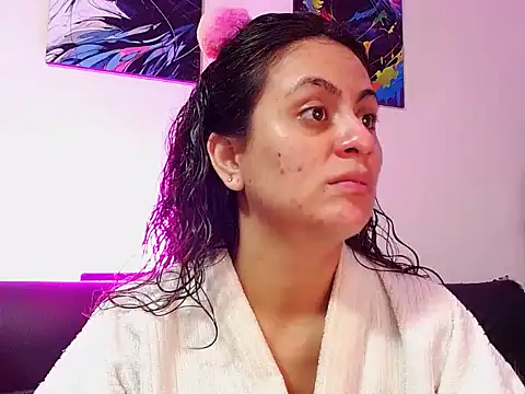 Snapshot of Caroline_Jons chatting on 10, 11, 2025 Caroline Jons online show from 10, 11, 2025