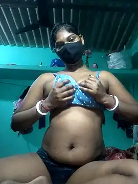 Snapshot of manosi98 chatting on 2, 3, 2026 manosi98 online show from 2, 3, 2026