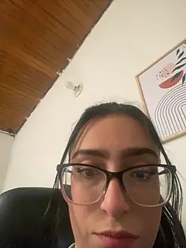 Snapshot of Kloe_Novoa chatting on 31, 10, 2025 Kloe Novoa online show from 31, 10, 2025