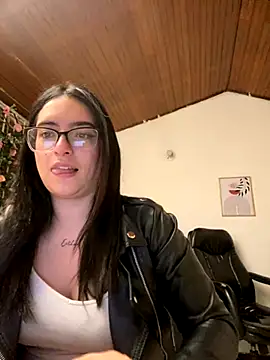 Kloe Novoa online show from 4, 11, 2025