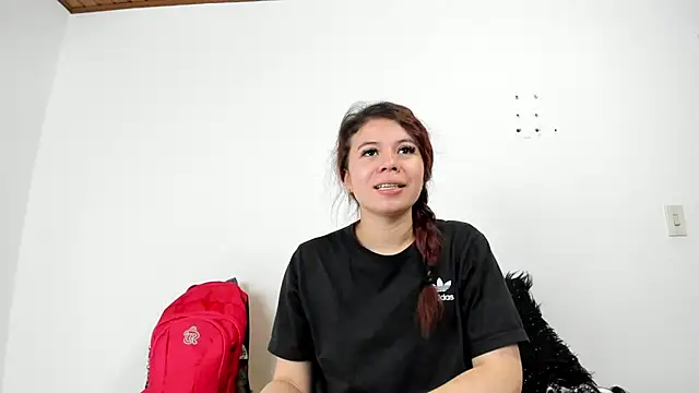 Vanessa Martinz online show from 25, 10, 2025