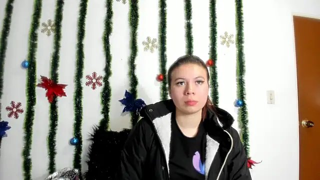 Vanessa Martinz online show from 2, 12, 2025