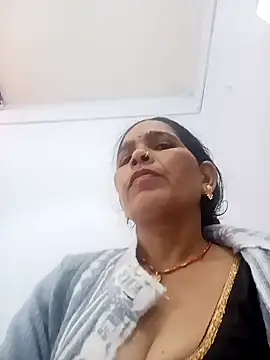 Snapshot of Indiangueen chatting on 31, 10, 2025 Indiangueen online show from 31, 10, 2025