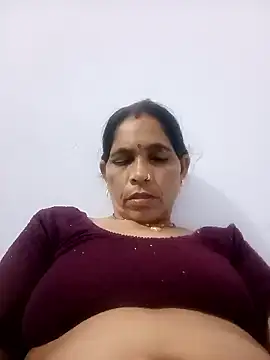 Snapshot of Indiangueen chatting on 1, 11, 2025 Indiangueen online show from 1, 11, 2025
