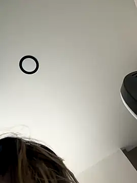 Alanna-foxx online show from 30, 10, 2025