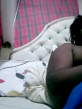 Snapshot of FaithMatsane chatting on 2, 11, 2025 FaithMatsane online show from 2, 11, 2025