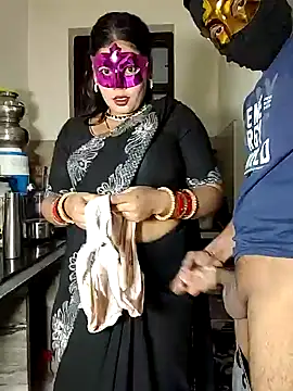 Snapshot of Heena-143 chatting on 9, 2, 2026 Heena-143 online show from 9, 2, 2026