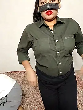 Snapshot of Heena-143 chatting on 1, 4, 2026 Heena-143 online show from 1, 4, 2026