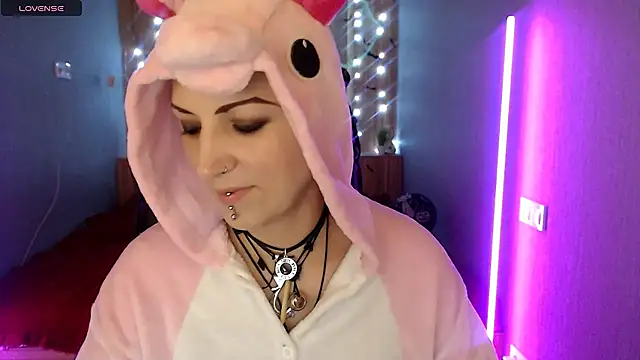 Sweet-n-Strong online show from 17, 11, 2025