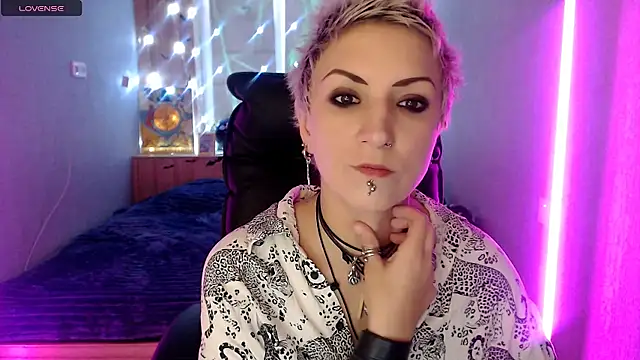 Sweet-n-Strong online show from 21, 11, 2025