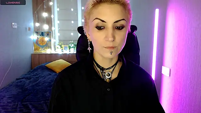 Sweet-n-Strong online show from 28, 11, 2025