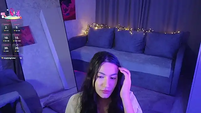 Mulan Lo online show from 24, 11, 2025