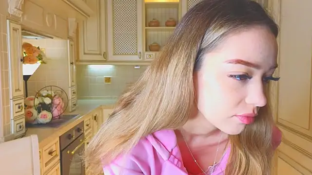 DeiraCharson online show from 7, 11, 2025