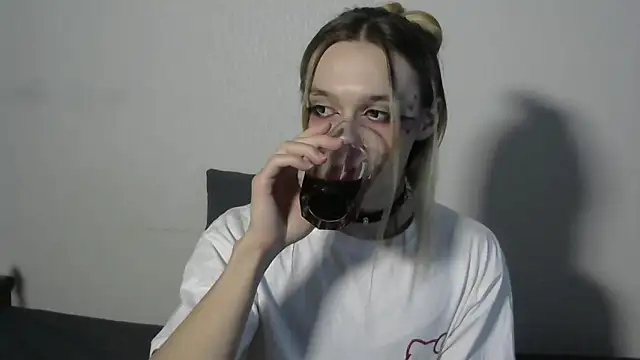 Snapshot of icebenz chatting on 12, 3, 2026 icebenz online show from 12, 3, 2026