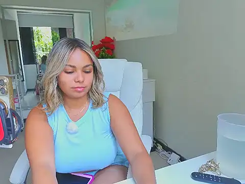 Snapshot of diosadeluniverso chatting on 11, 4, 2026 diosadeluniverso online show from 11, 4, 2026