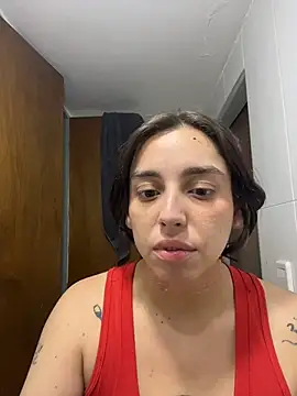 Snapshot of gigi333regi chatting on 4, 12, 2025 gigi333regi online show from 4, 12, 2025