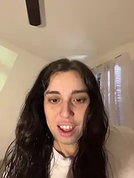 Snapshot of gigi333regi chatting on 15, 12, 2025 gigi333regi online show from 15, 12, 2025