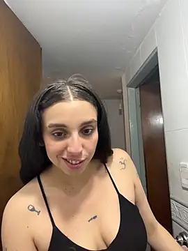 Snapshot of gigi333regi chatting on 17, 12, 2025 gigi333regi online show from 17, 12, 2025