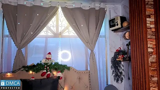 eva delight  online show from 18, 12, 2025