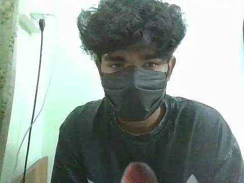 Snapshot of kriZ08 chatting on 8, 4, 2026 kriZ08 online show from 8, 4, 2026