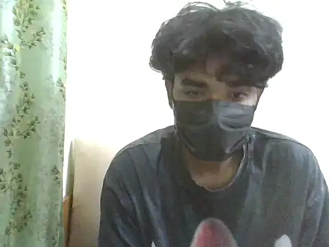 Snapshot of kriZ08 chatting on 20, 4, 2026 kriZ08 online show from 20, 4, 2026