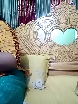 Snapshot of Nupur-00 chatting on 18, 11, 2025 Nupur-00 online show from 18, 11, 2025