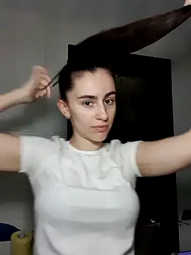 Snapshot of _my_Khaleesi_ chatting on 5, 11, 2025 my Khaleesi online show from 5, 11, 2025