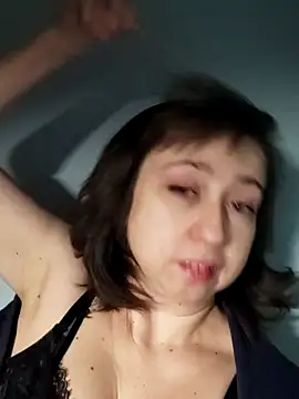 Snapshot of MaryKiki5619 chatting on 3, 2, 2026 MaryKiki5619 online show from 3, 2, 2026