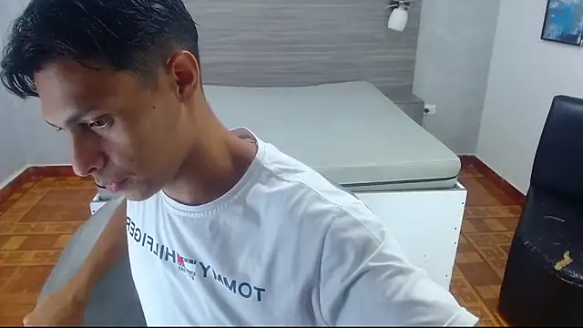 wiltom  online show from 6, 11, 2025